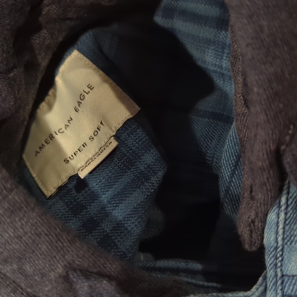 American Eagle Hooded Denim Shirt - Picture 5 of 7